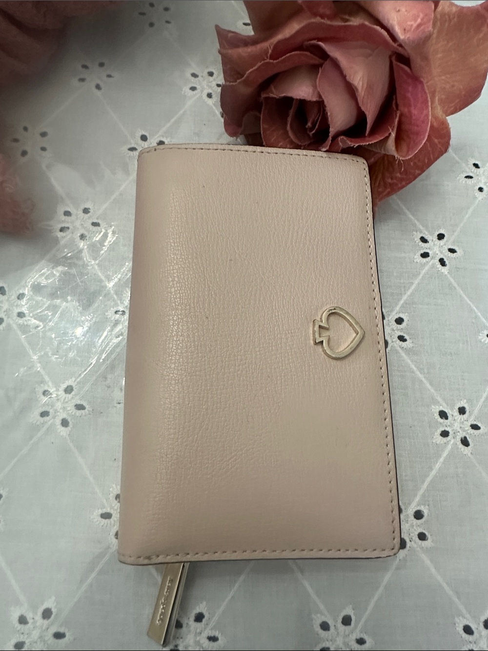 Kate Spade Women's Wallet - Beige and Blush Pink